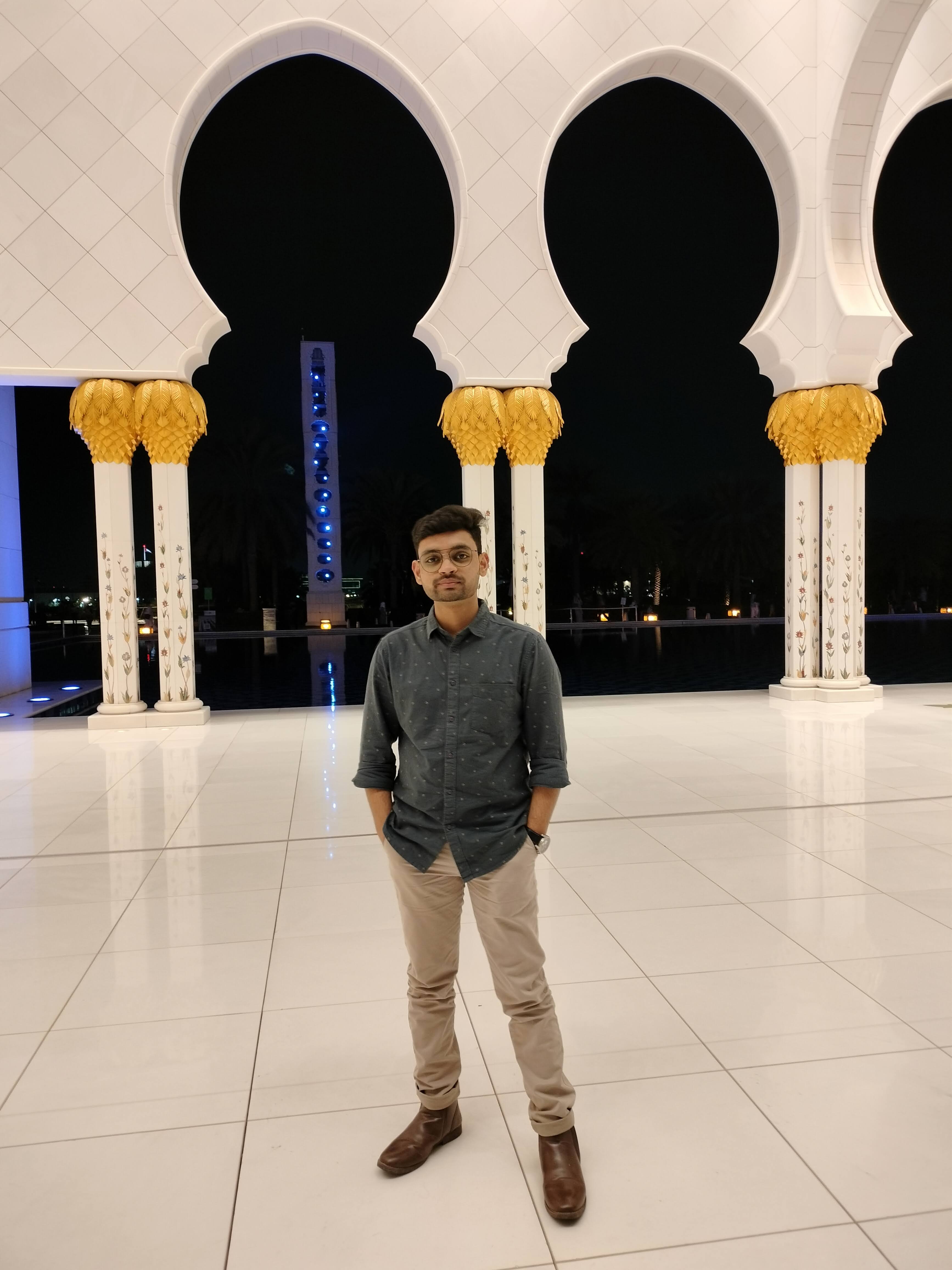 Hamza Aziz photo 2
